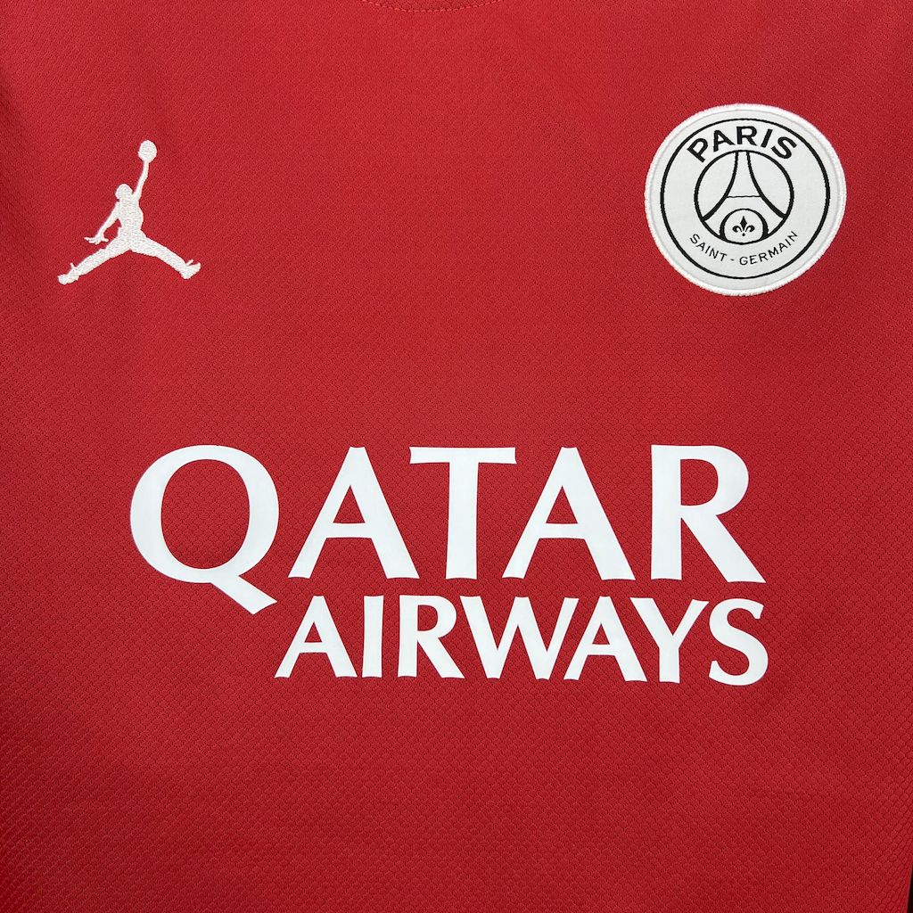 Paris Saint-Germain 2025/26 Red goalkeeper Long Sleeves Jersey
