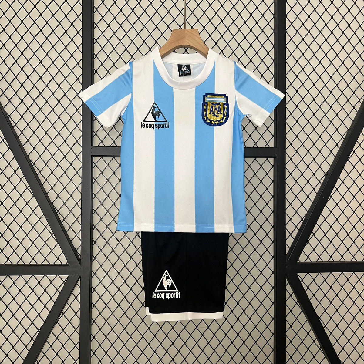 Argentina Home Retro 1986 Kids Kit - Le Coq Sportifit
