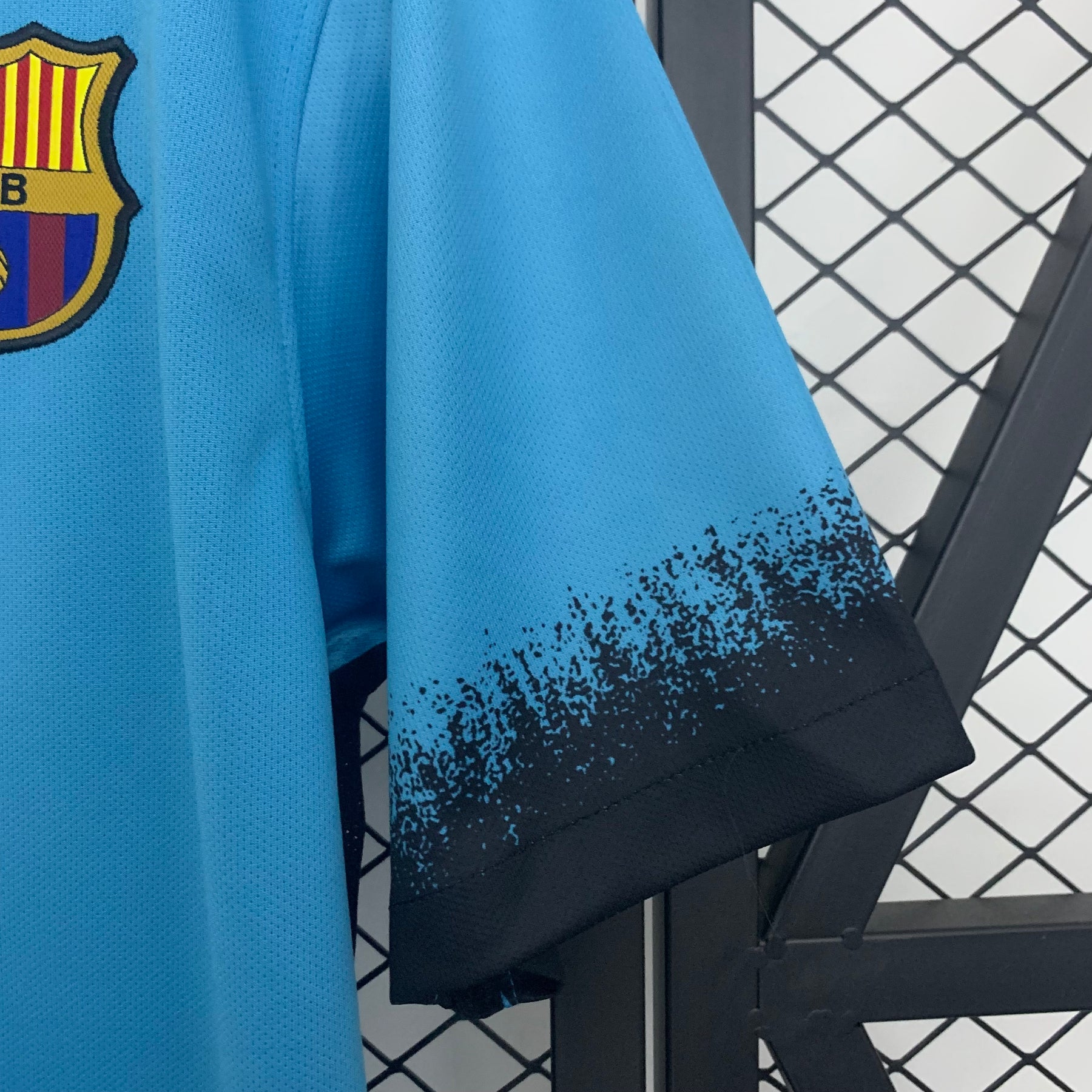 Retro Barcelona 15/16 Third Away