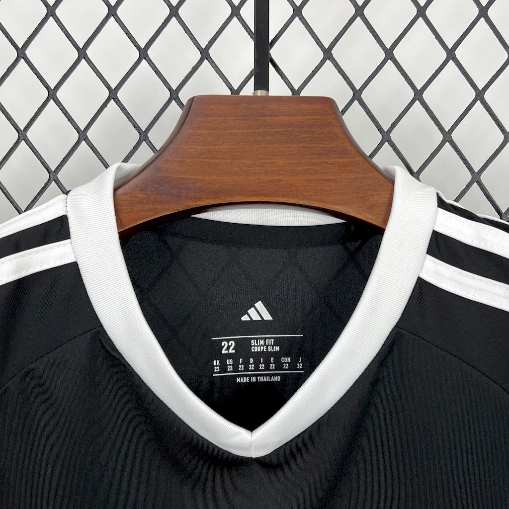 Colo Colo 2025/26 Anniversary Black Kids Kit