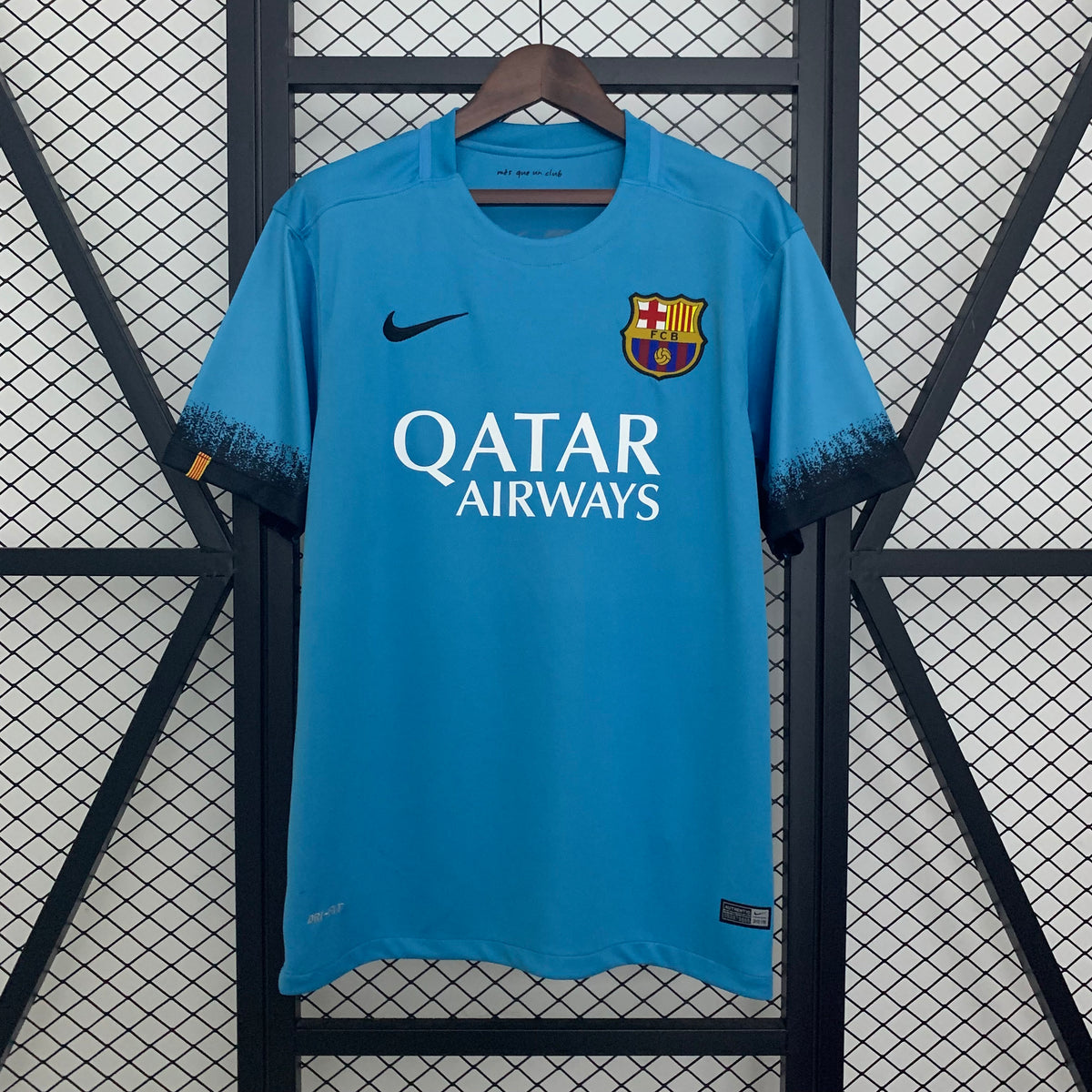 Retro Barcelona 15/16 Third Away