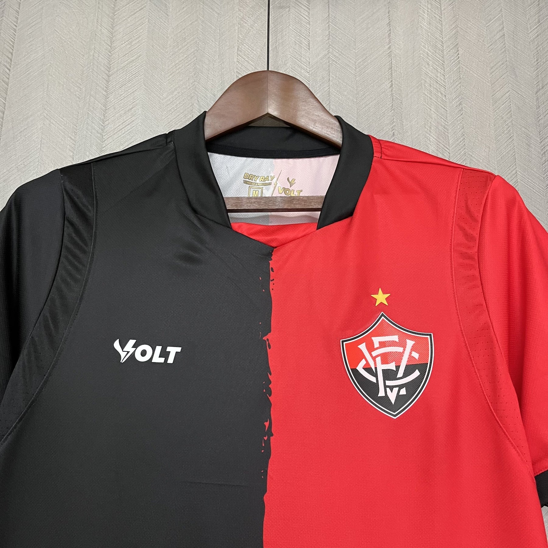 2025/26 Vitória Home Jersey