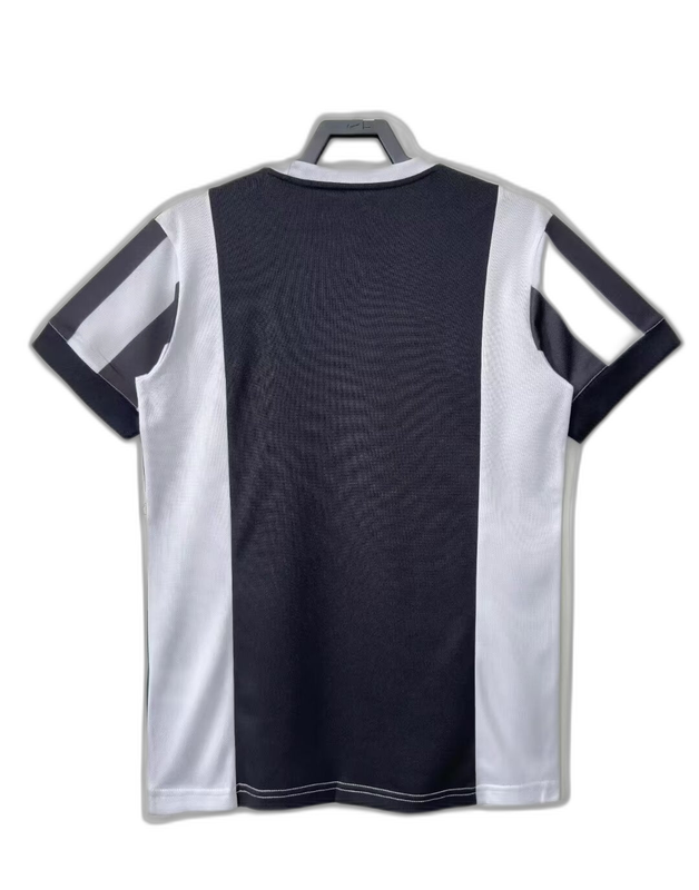 juventus-120th-anniversary-edition-jersey-retro-version-2