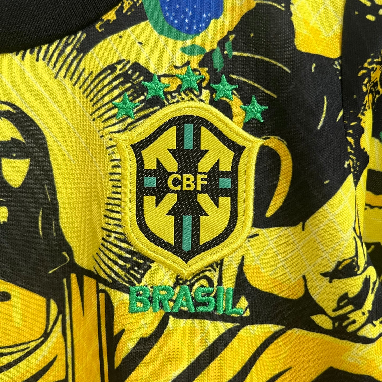 Brazil Special Edition Kit Kids - Cristo Redentor Yellow