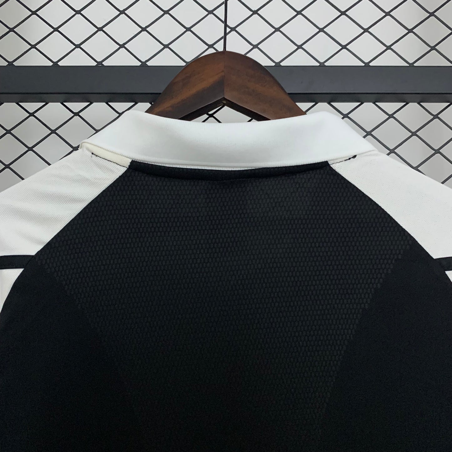 Retro Real Madrid 01/02 Away