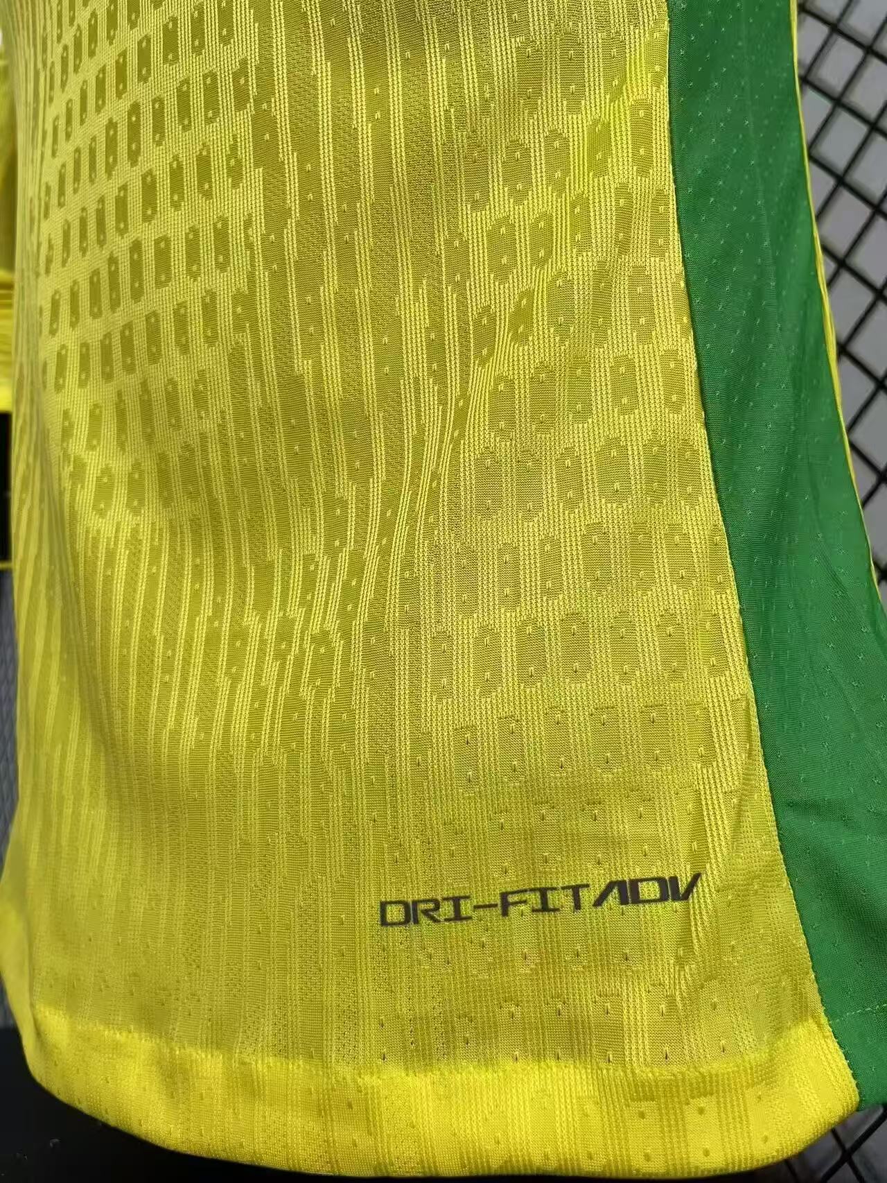 Brazil 2025/26 Authentic Player Long Sleeve Brasil [Slim Fit]