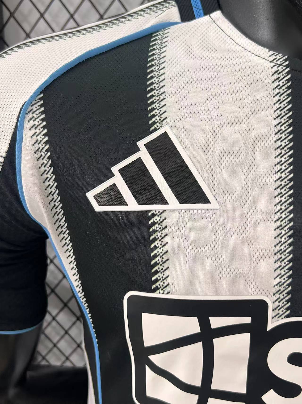 New Castle United 2025/26 - Player Authentic [Slim Fit]