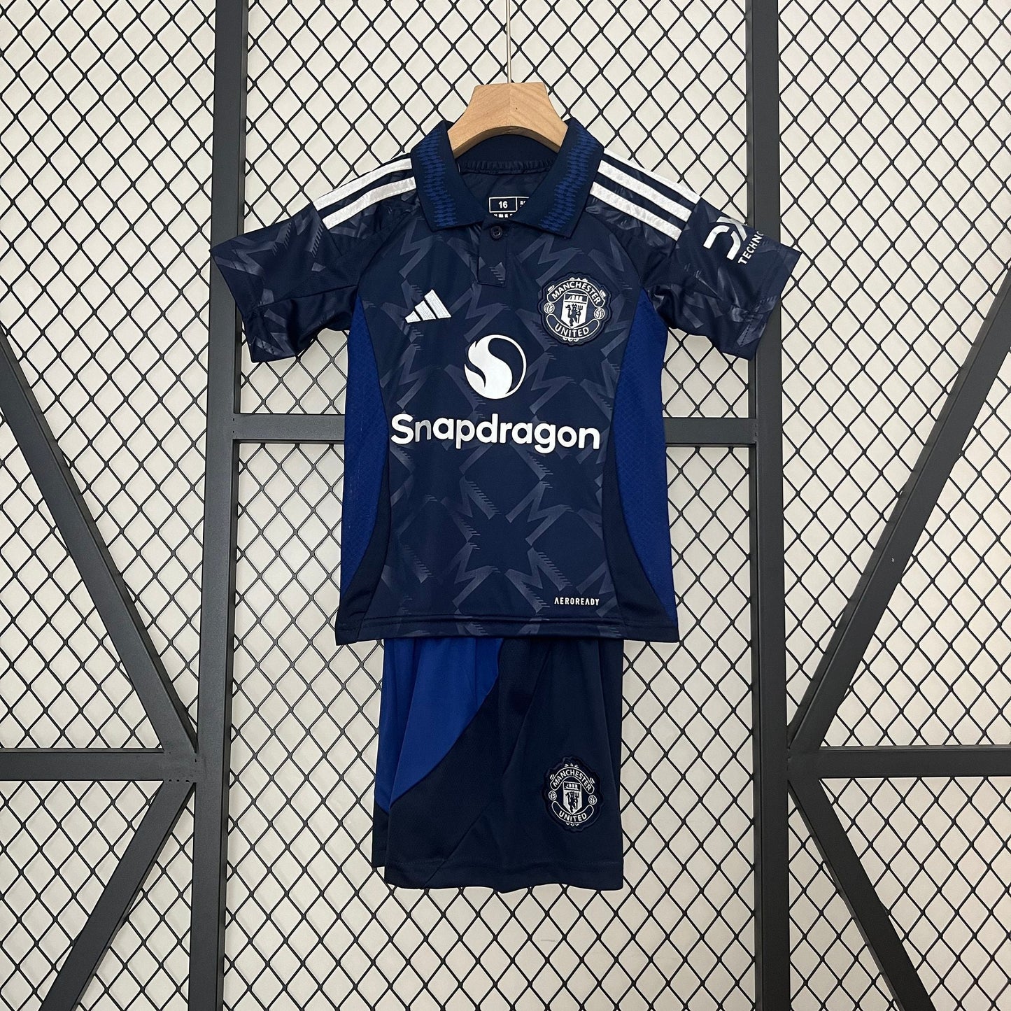 Kit Kids Manchester United Away Jersey 2024/25