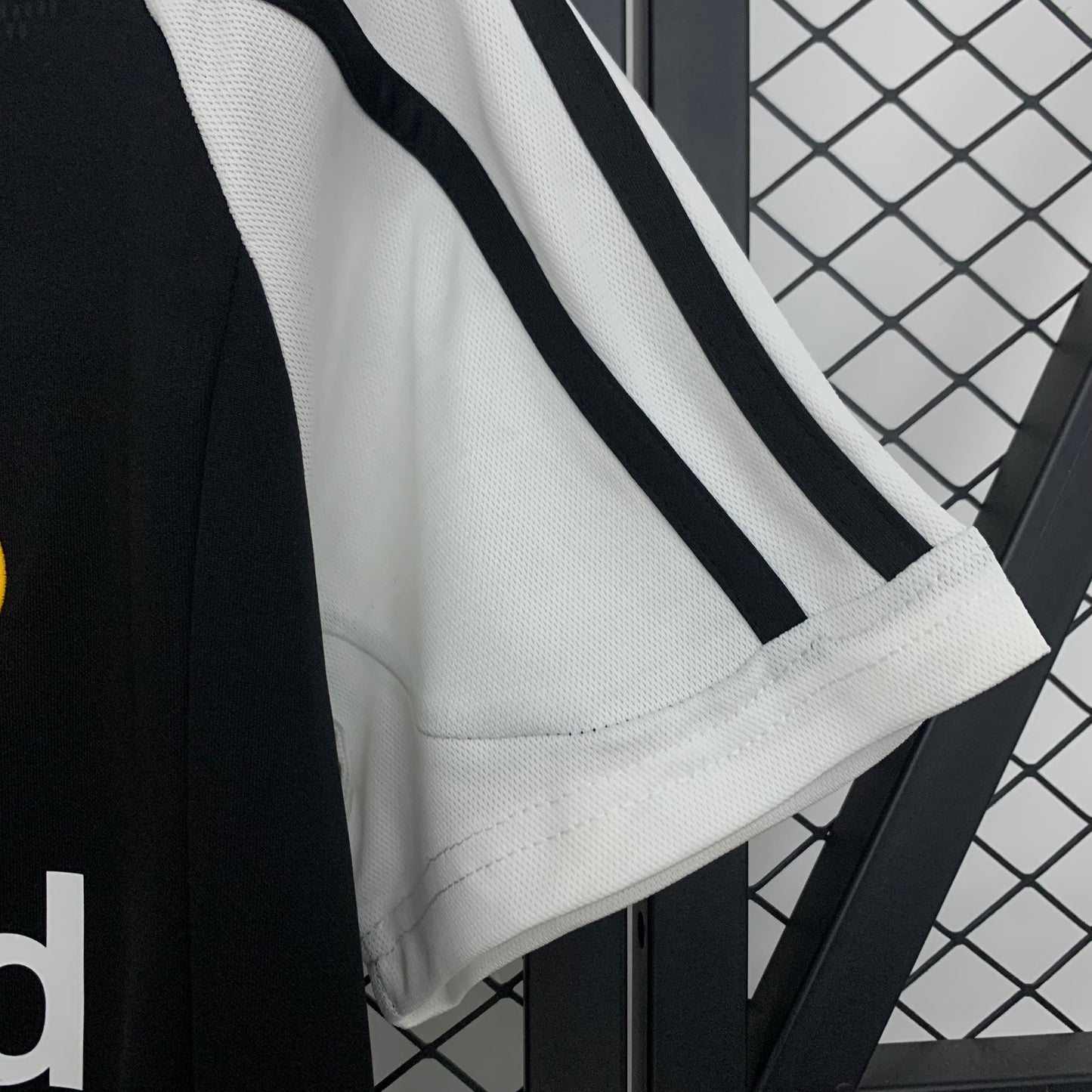 Retro Real Madrid 01/02 Away