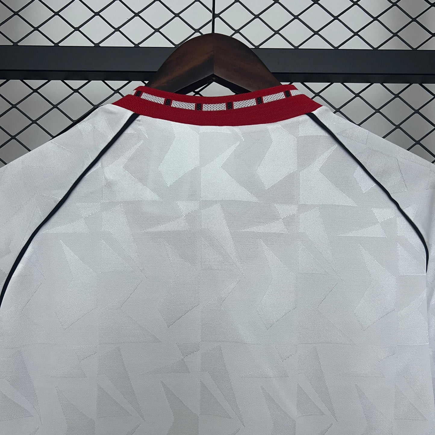 Retro Manchester United 1991 Away