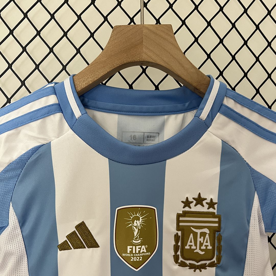 Argentina Home Kids Kit 2024 - Patch Fifa World Champions 2022