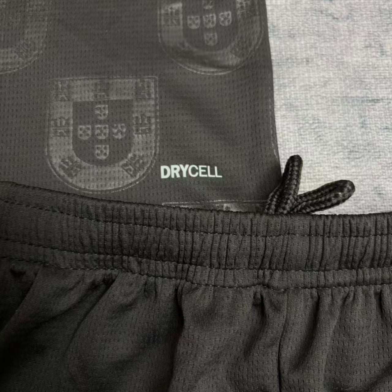 Portugal Pantera Negra 2026 Kit Kids