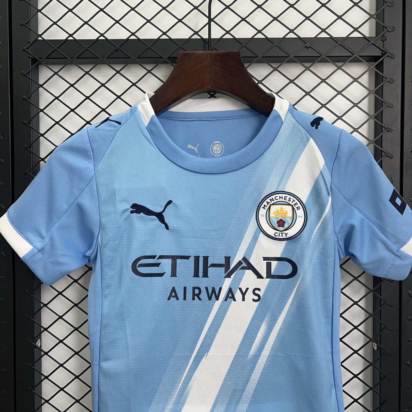 Manchester City 2025/26 home Kit Kids