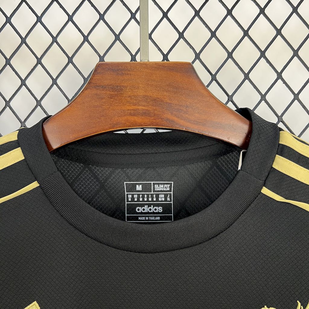 Liverpool 2025/26 Black Gold Edition Jersey