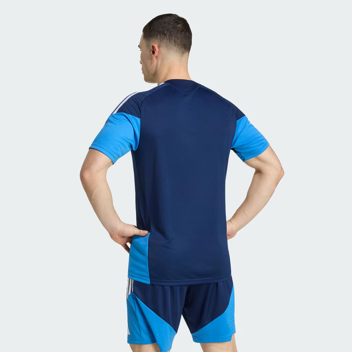 Camisa Adidas Cruzeiro Treino Comissão 2026