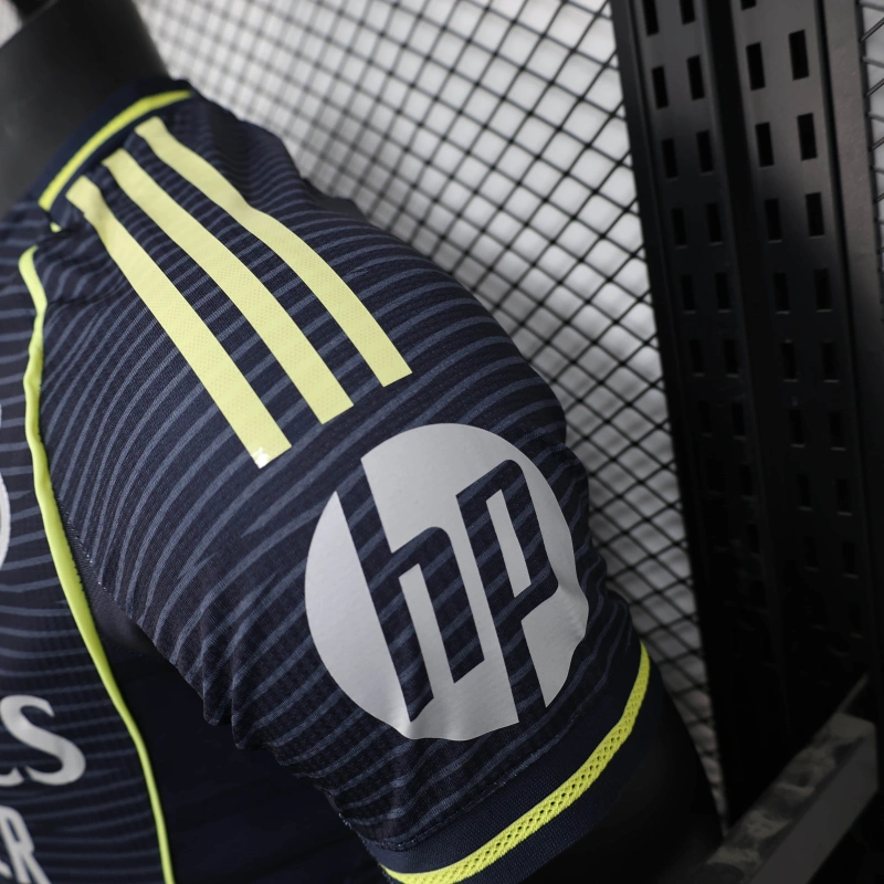 Real Madrid Authentic Player [Slim Fit] Player [Slim Fit] Player [Slim Fit] Away Player 2025/26 - Slim Fit