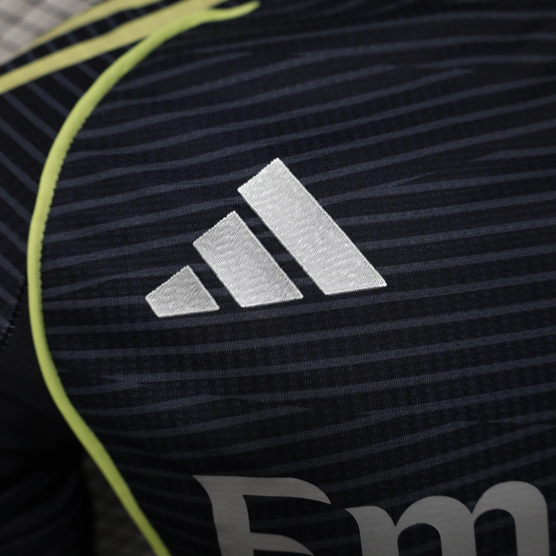 Real Madrid Authentic Player [Slim Fit] Player [Slim Fit] Player [Slim Fit] Away Player 2025/26 - Slim Fit