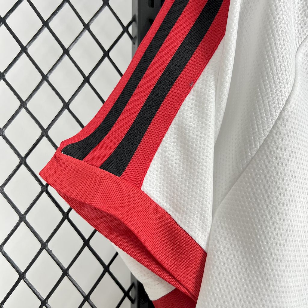 Flamengo 1981 Away Retro Jersey