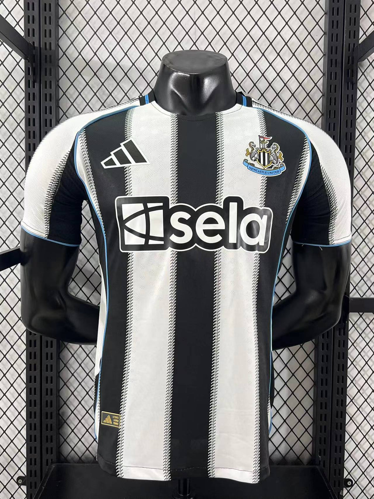 New Castle United 2025/26 - Player Authentic [Slim Fit]