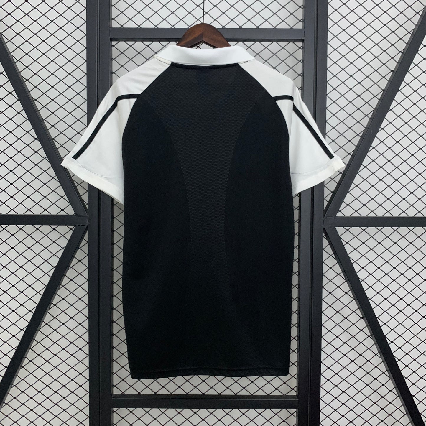 Retro Real Madrid 01/02 Away