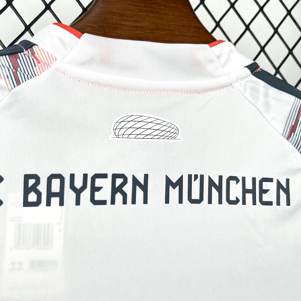 Bayern Munich 2025/26 Away Kids Kit