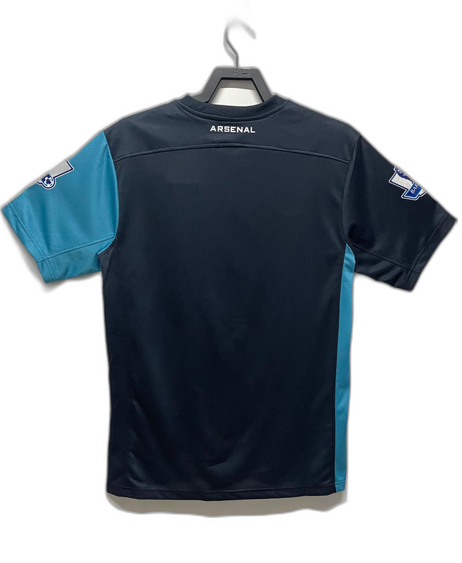 arsenal-11-12-ii-away-jersey-retro-version-2