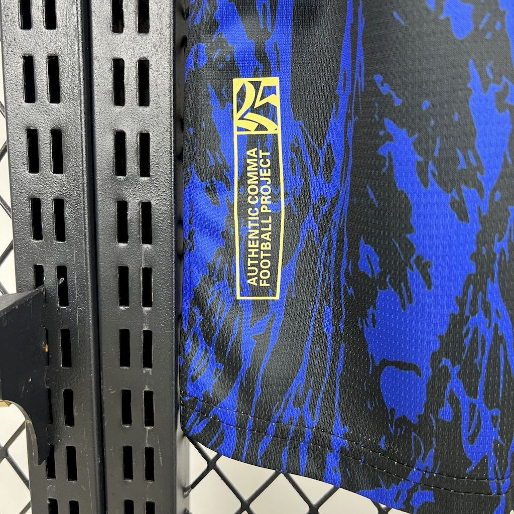 Paris Saint-Germain 2025/26 (CAMPEONES DE EUROPA) Red and blue Jersey