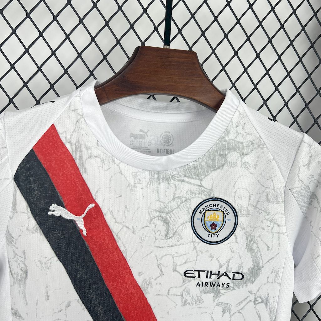 Manchester City 2025/26 Away Kids Kit