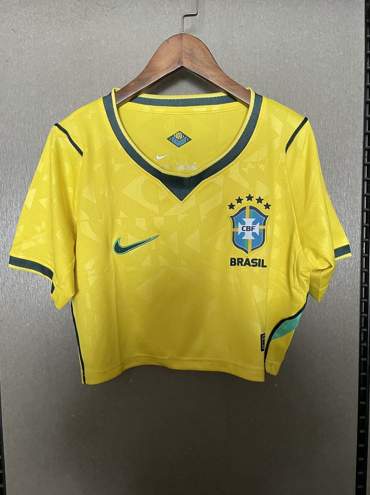 Cropped Brazil Women home 2025 - Fan Version  Brasil