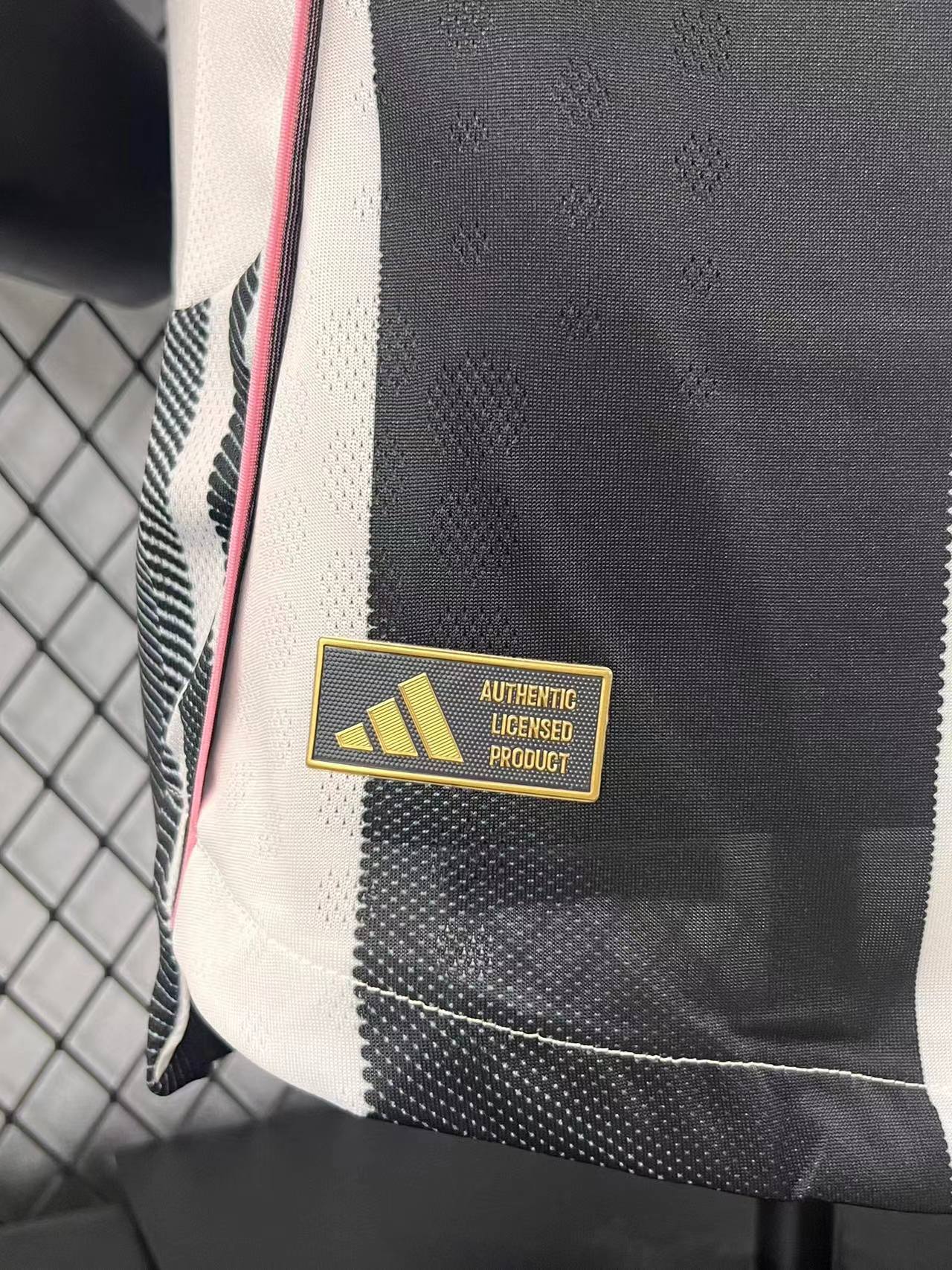 Juventus 2025/26 - Authentic Player Version [Slim Fit]