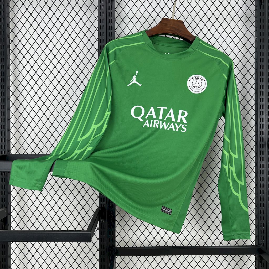 Paris Saint-Germain 2025/26 Green goalkeeper Long Sleeves Jersey