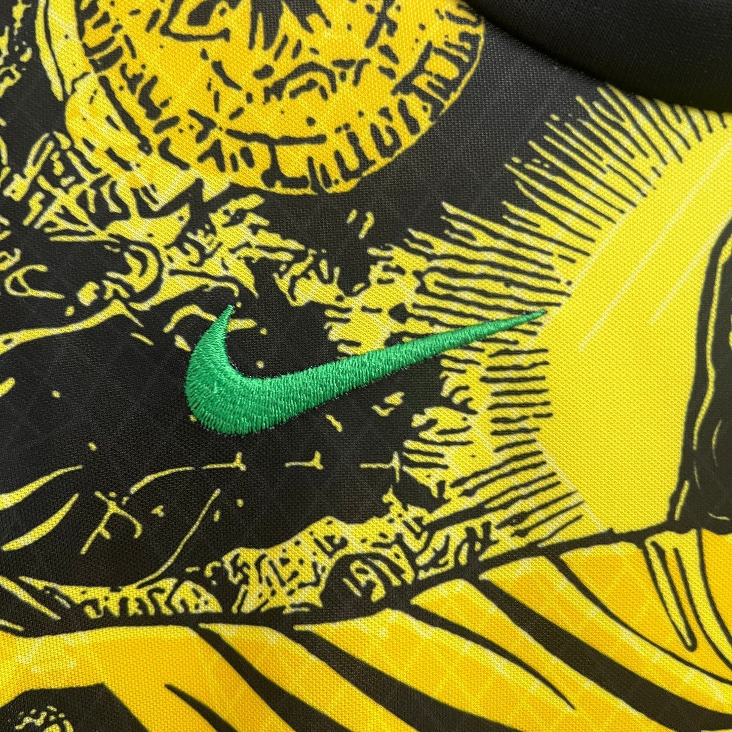 Brazil Special Edition Kit Kids - Cristo Redentor Yellow