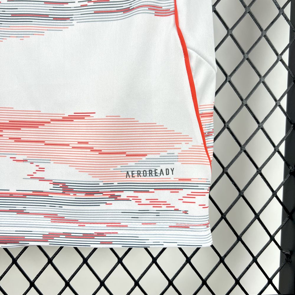 Bayern Munich 2025/26 Away Kids Kit