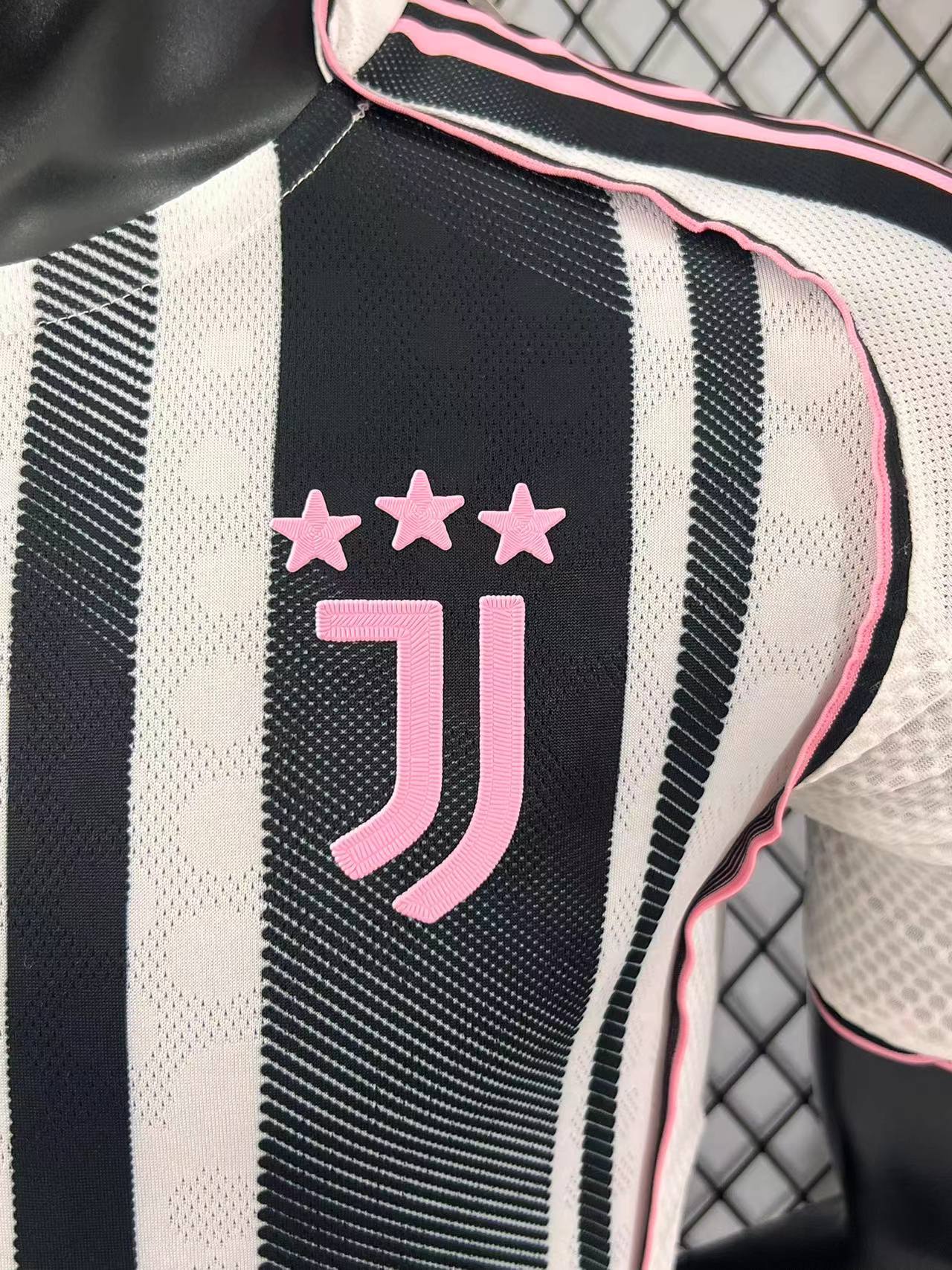 Juventus 2025/26 - Authentic Player Version [Slim Fit]