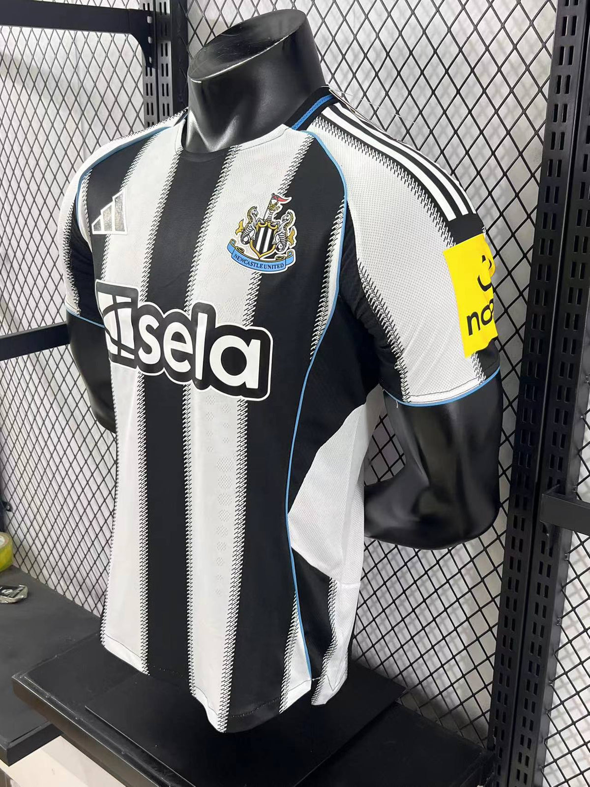 New Castle United 2025/26 - Player Authentic [Slim Fit]