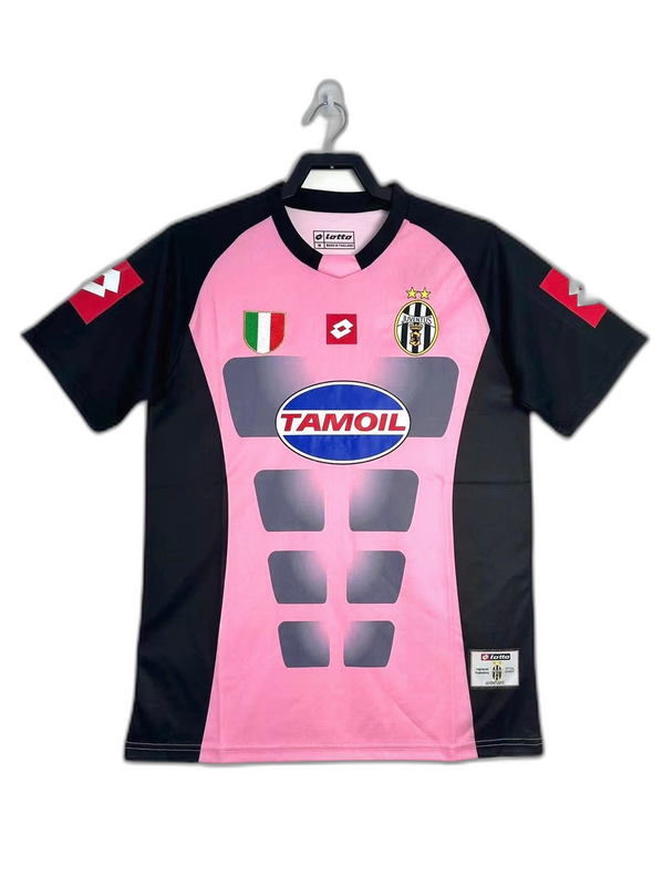 juventus-02-03-goalkeeper-pink-jersey-retro-version-1