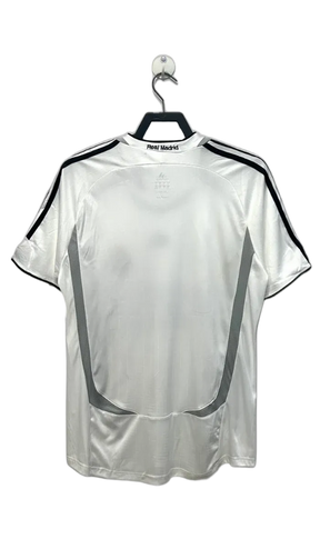 real-madrid-06-07-i-home-jersey-retro-version-2