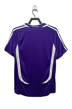 real-madrid-06-07-ii-away-jersey-retro-version-2